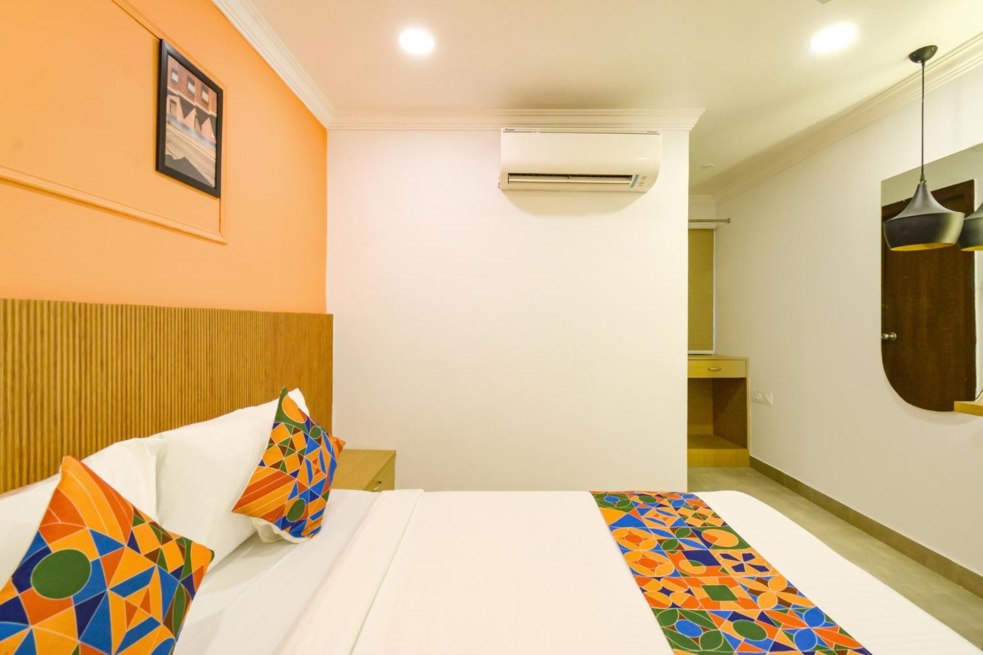 Fabhotel The Cinco Primera - Nr Kbr Park, Banjara Hills Hyderabad Exterior photo